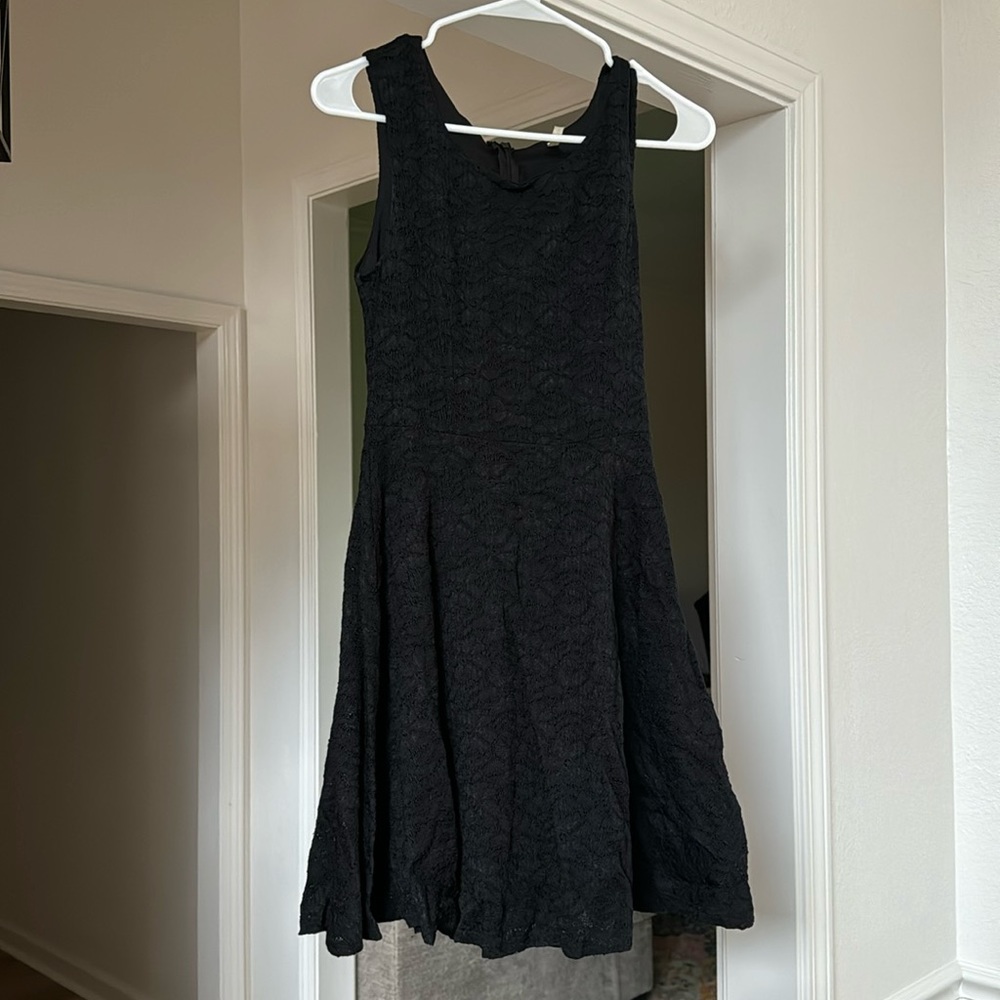 Black flower lace dress